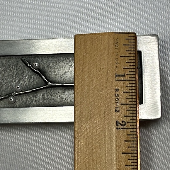 Pewter Trinket Box, Branch & Berries - Picture 8 of 9